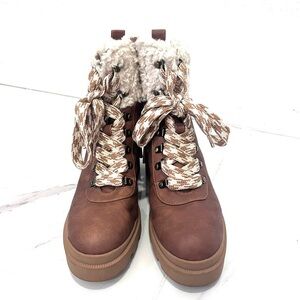 Circus by Sam Edelman Sambert‎ Dark Camel Brown and Cream Winter Boots 9